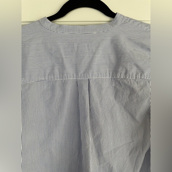 J. Crew Women’s Blue and White Striped Bell-Sleeve Button-Down Top - Picture 6 of 6